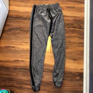 PINK athletic leggings